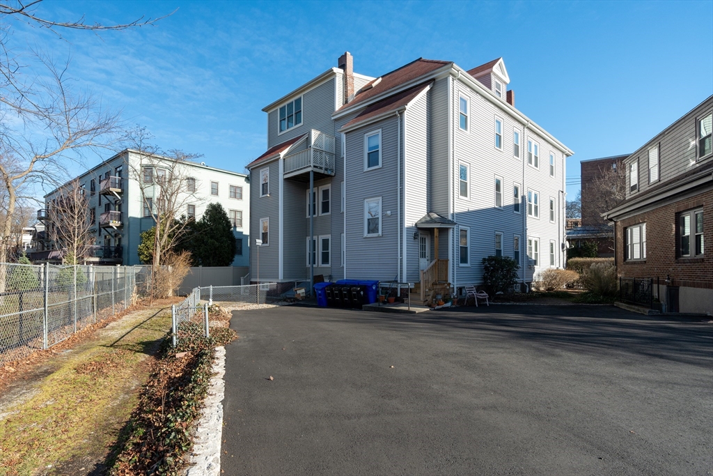 203 High Street