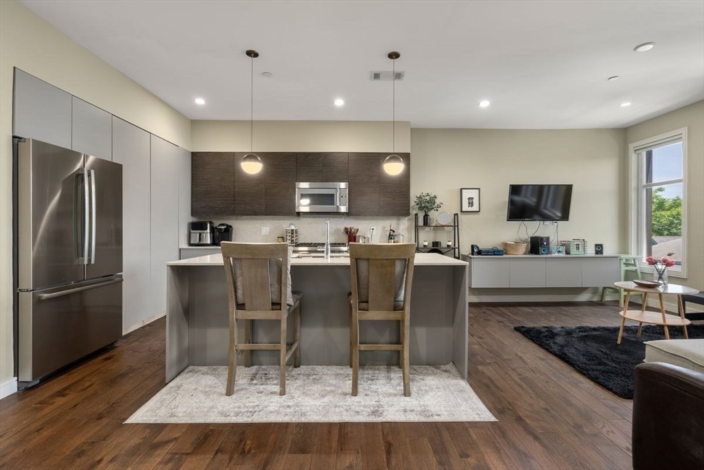 45 Burnett Street # 301