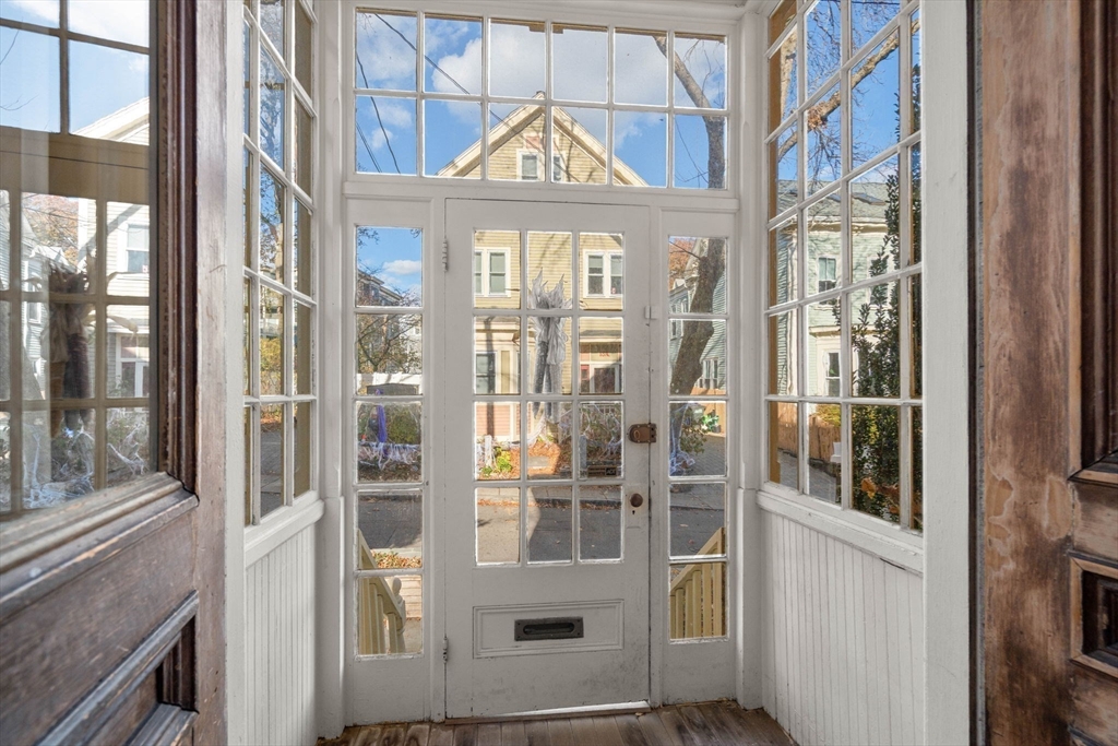 12 Hubbard St