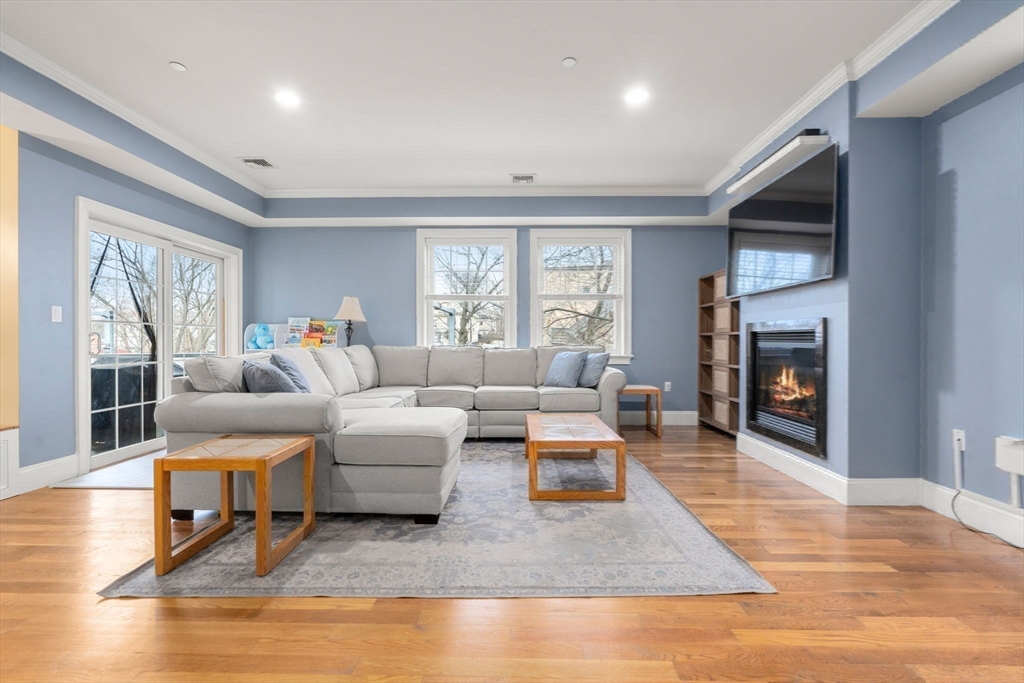 224 Florence St # 7