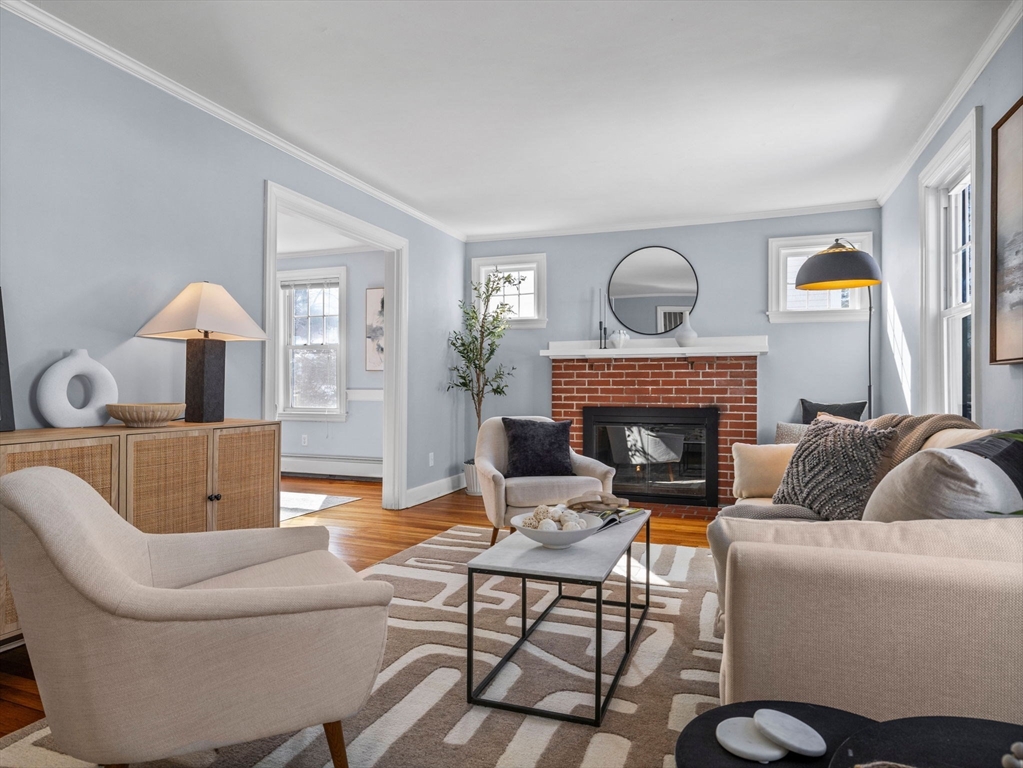 40 Chisholm Rd