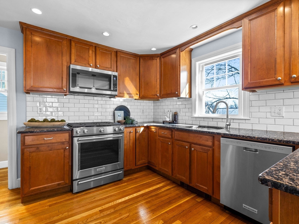 40 Chisholm Rd