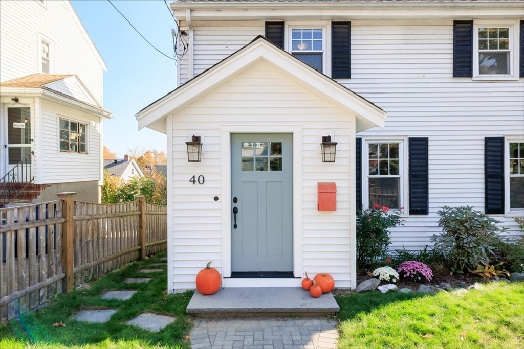 40 Chisholm Rd
