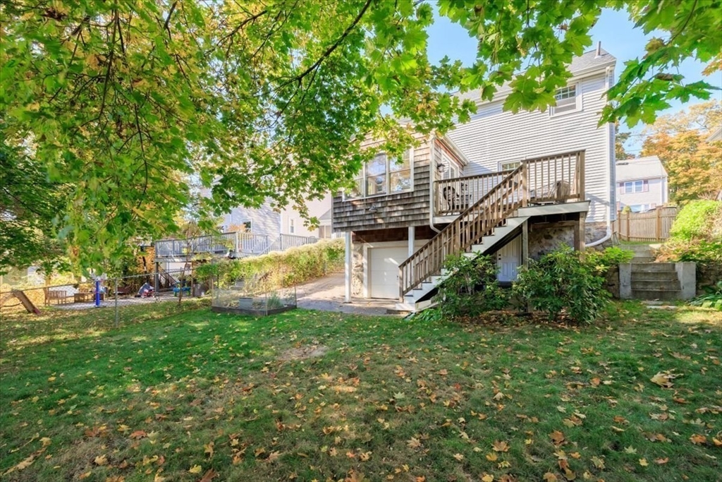 40 Chisholm Rd