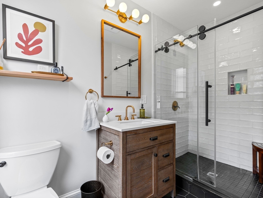 14-16 Evergreen St # 1