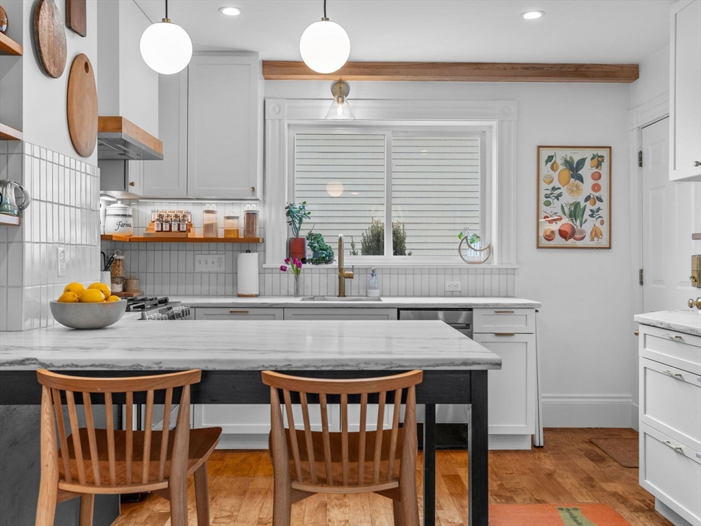 14-16 Evergreen St # 1