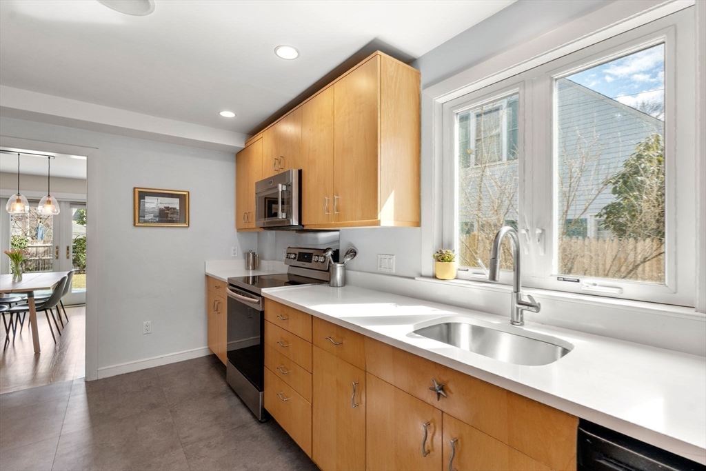 44 Philbrick Rd
