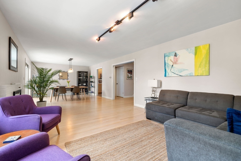 44 Philbrick Rd