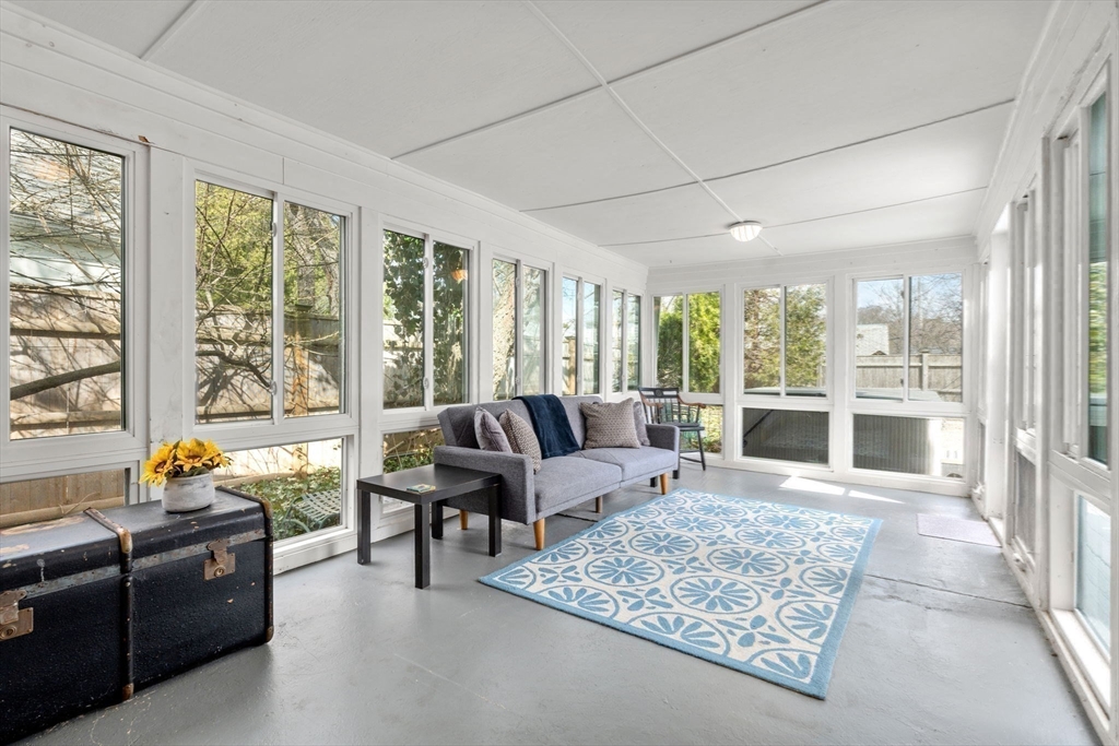 44 Philbrick Rd