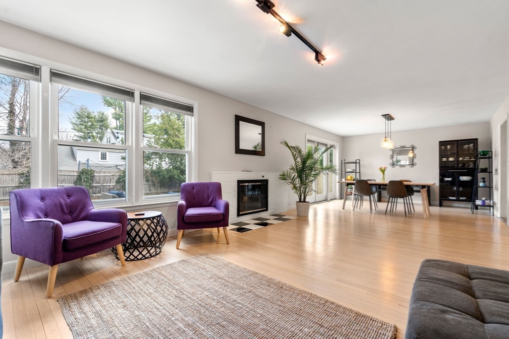 44 Philbrick Rd