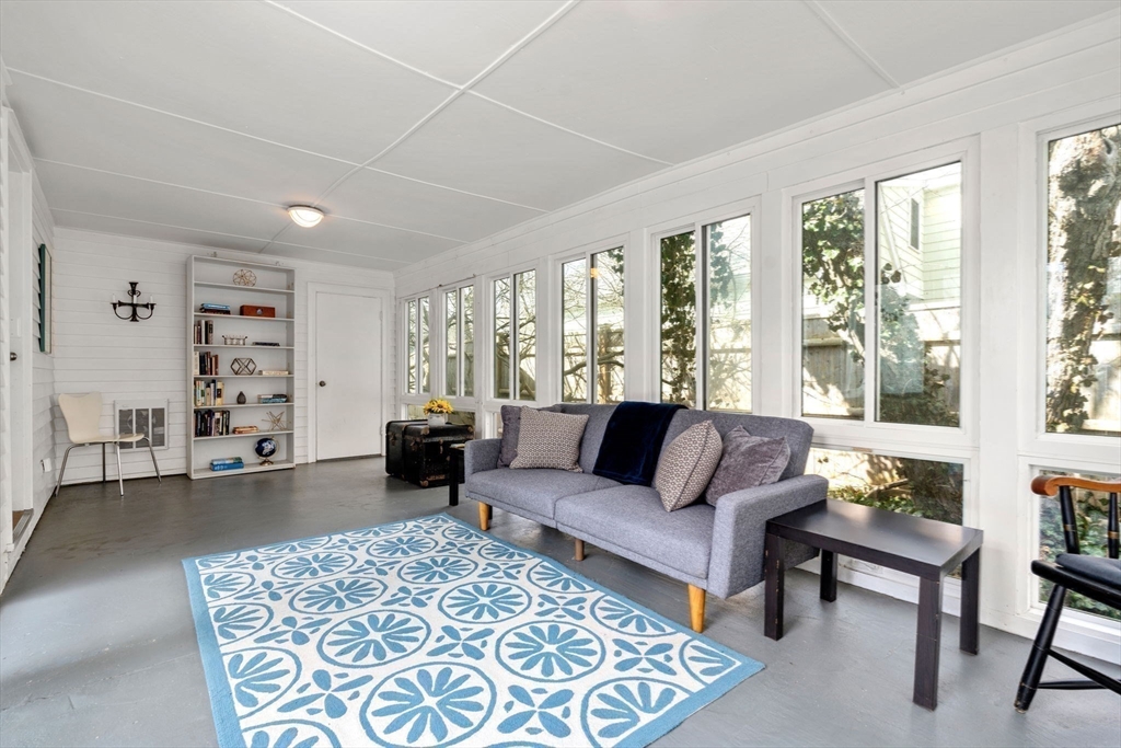 44 Philbrick Rd