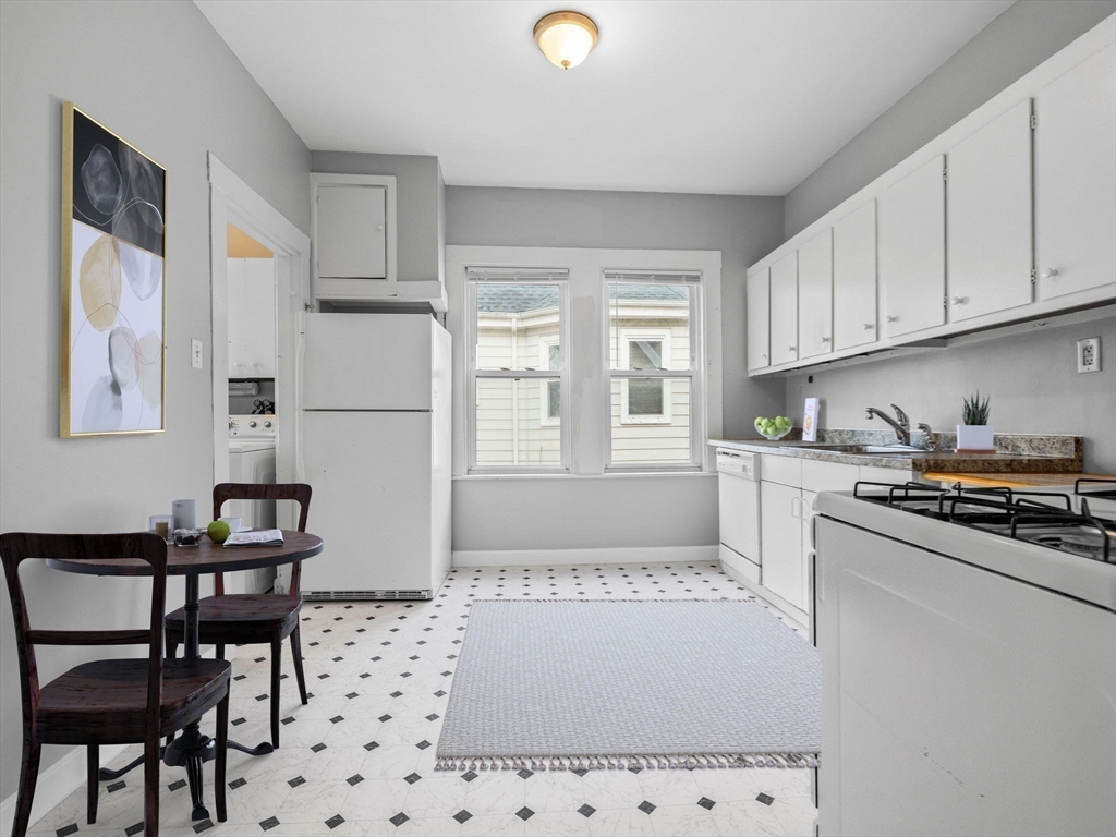 20-22 Symmes St