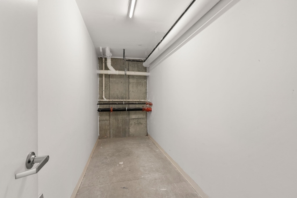 165 Hyde Park Ave # 2