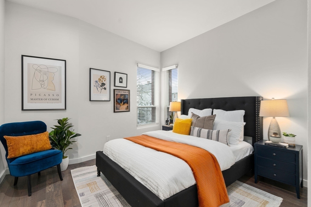 165 Hyde Park Ave # 2
