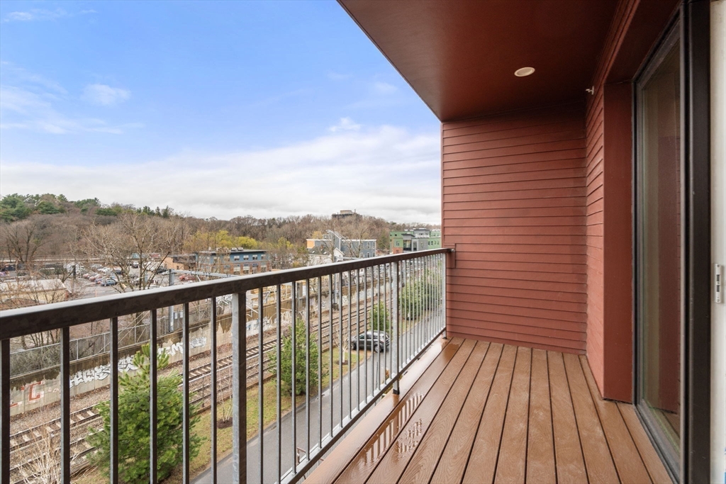 165 Hyde Park Ave # 2