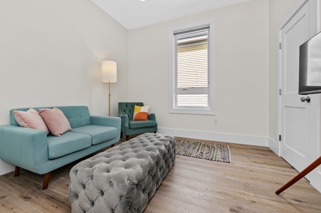 120 School St # 2