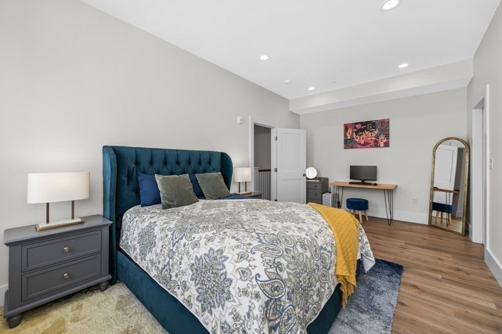 120 School St # 2