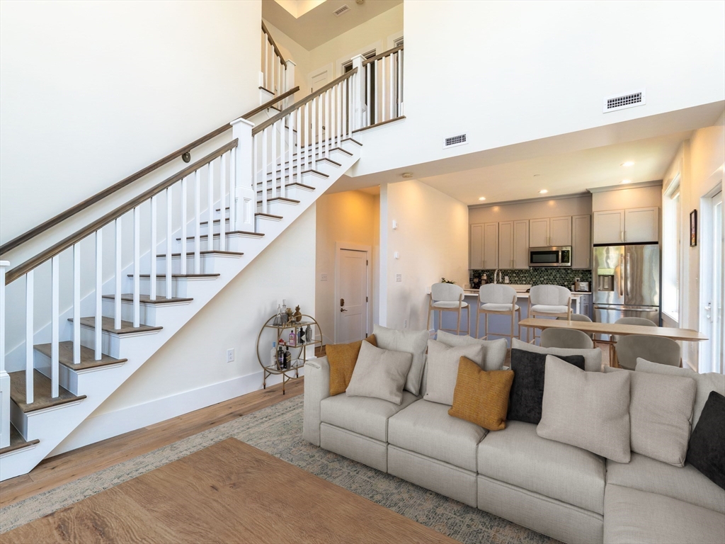 120 School St # 2