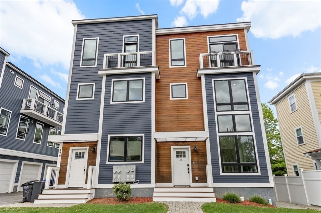 120 School St # 2