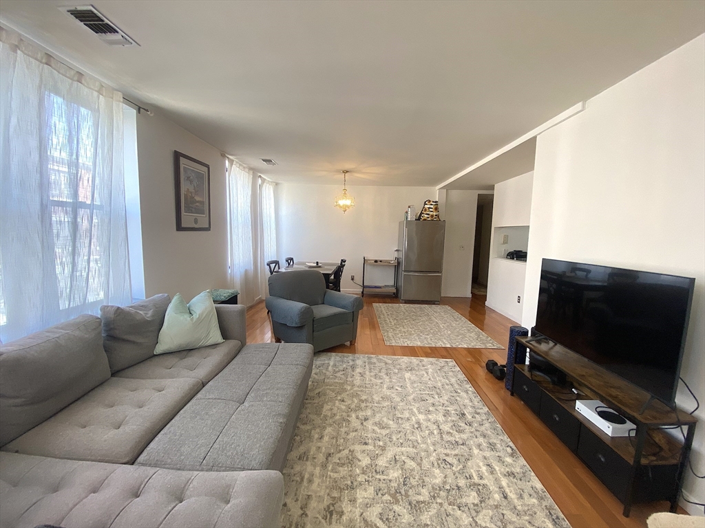 29 Brainerd Road # 202