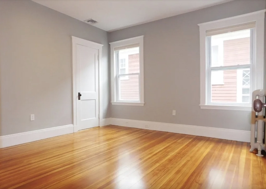 15 Castleton Street # 2