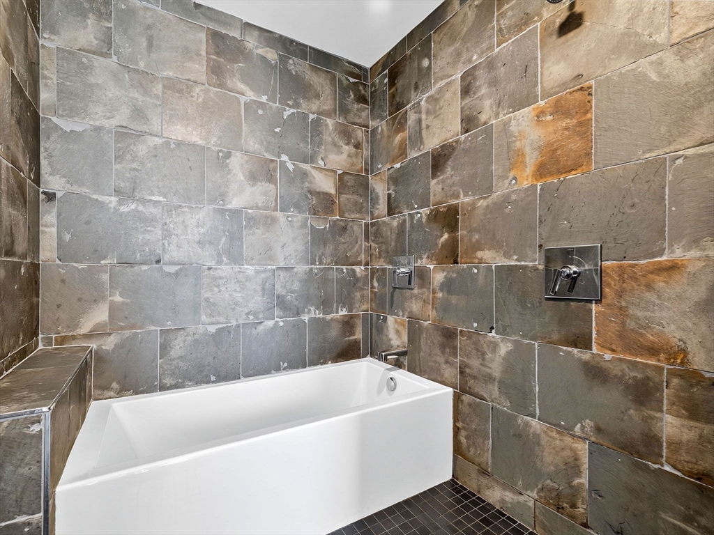 78 Fort Ave # 78