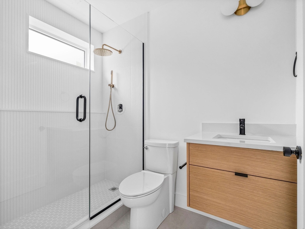 27 Dixwell St # 1