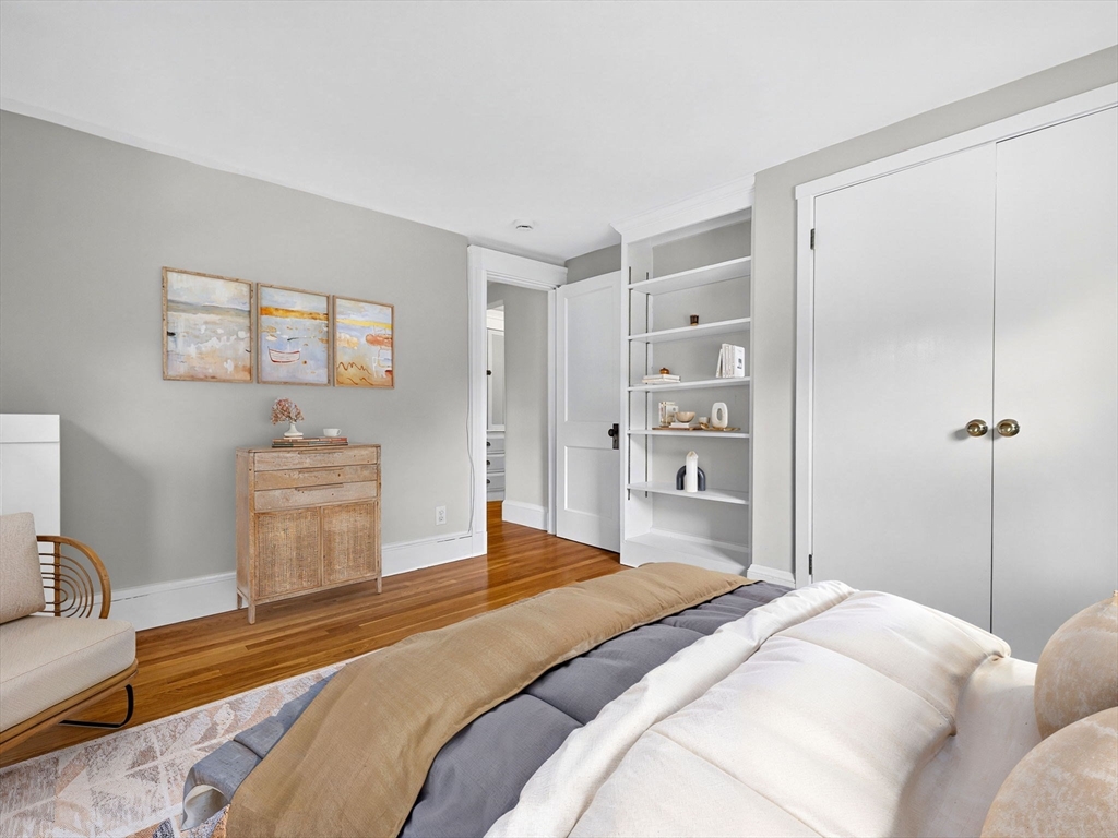 98-100 Bourne St # 100