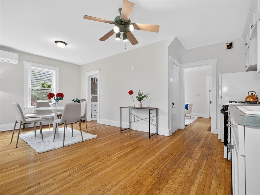 98-100 Bourne St # 100