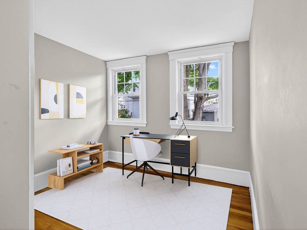 98-100 Bourne St # 100