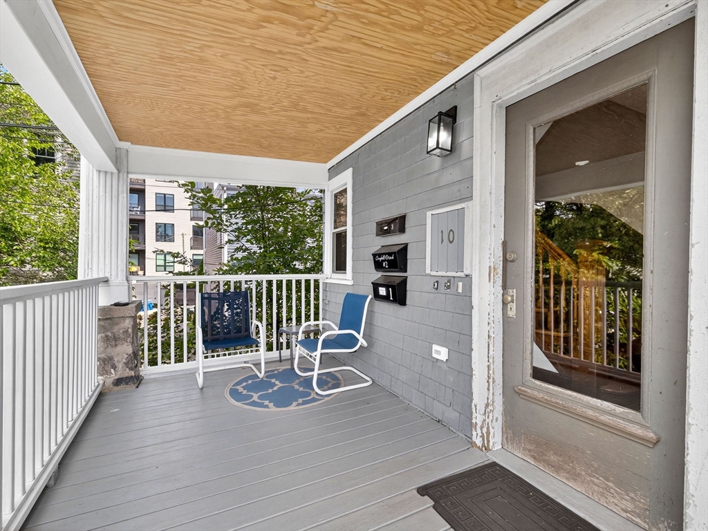 10 Forest Hills St # 1