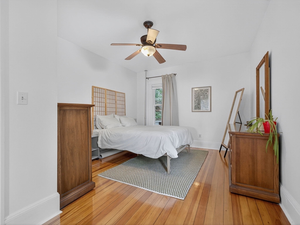 10 Forest Hills St # 1