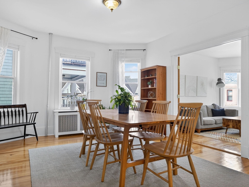 10 Forest Hills St # 1