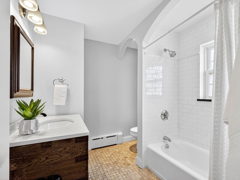 24 Evergreen St # 2