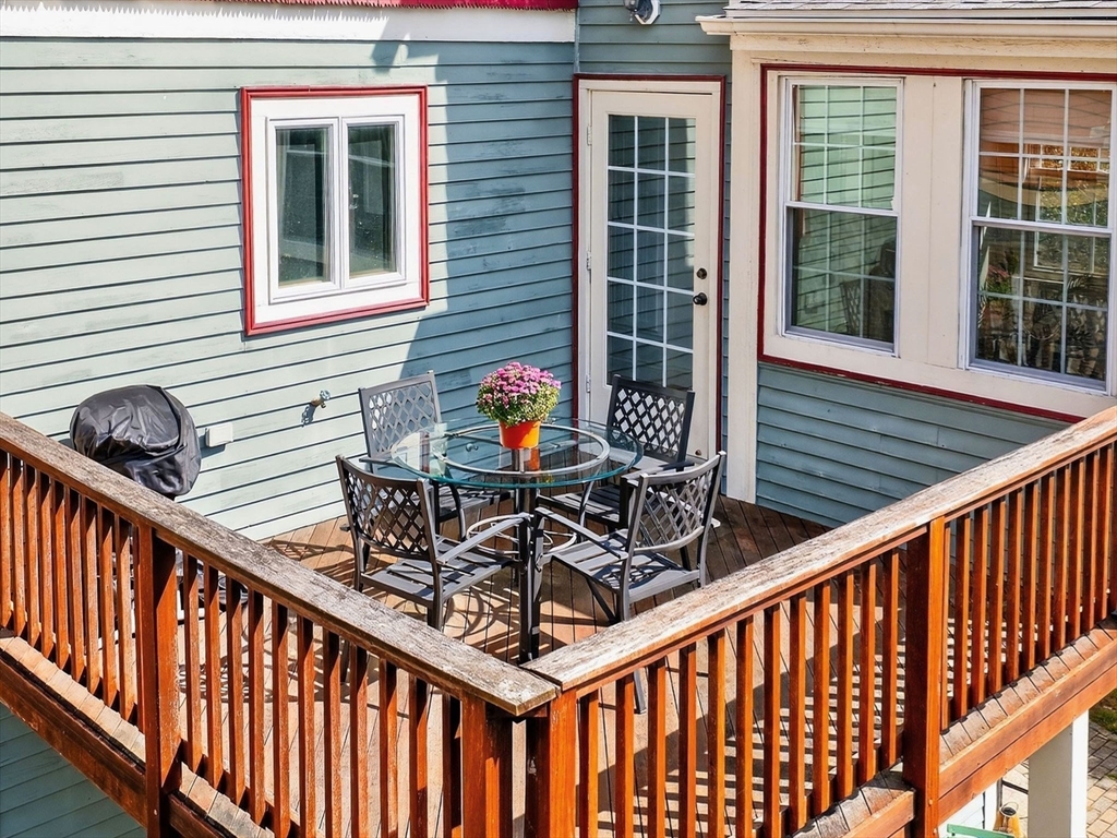24 Evergreen St # 2
