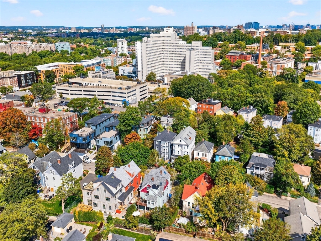 24 Evergreen St # 2