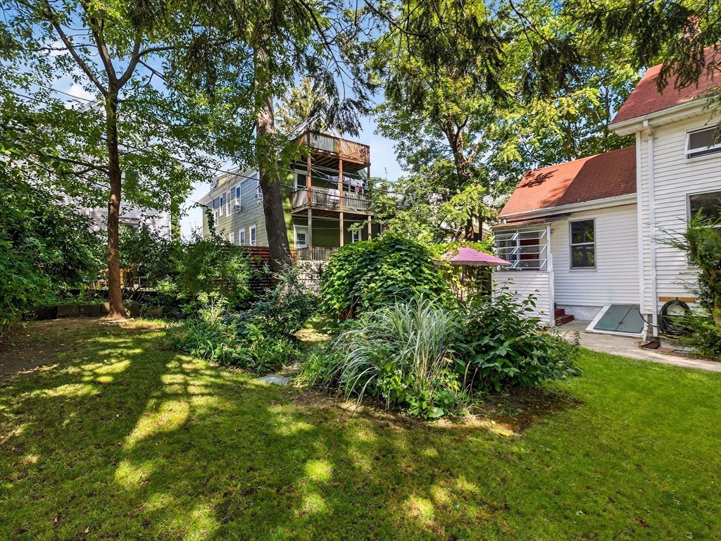 16 Hilburn Pl