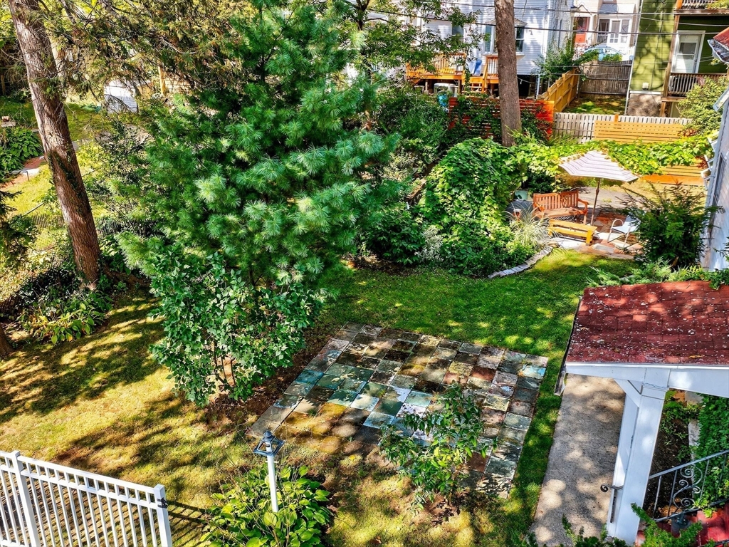 16 Hilburn Pl