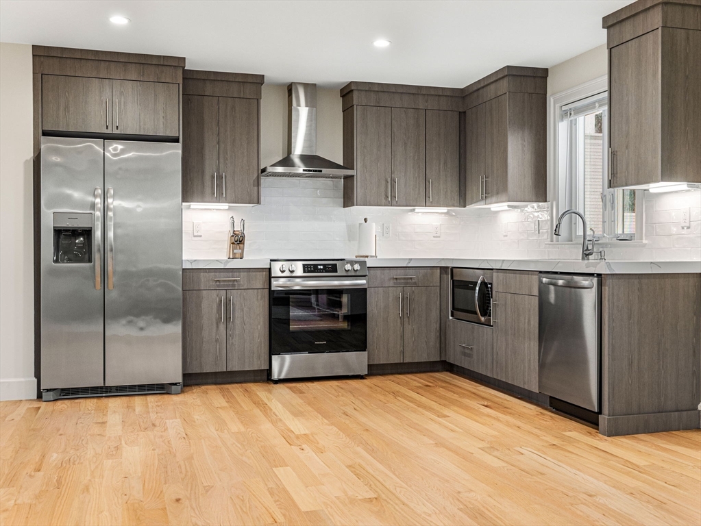 88 Wales St # 3