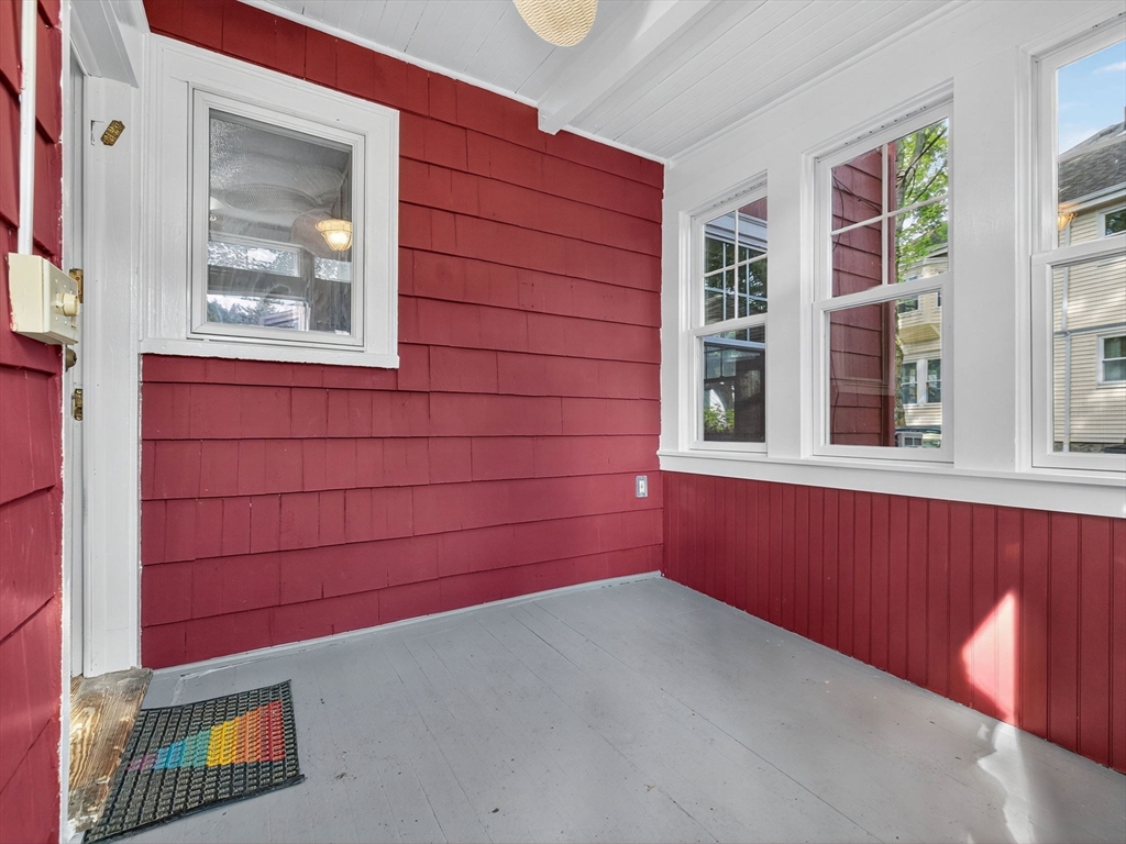 98-100 Bourne St # 98