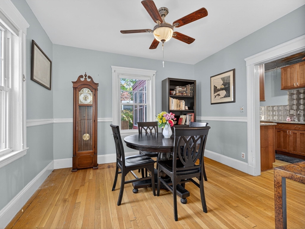 98-100 Bourne St # 98