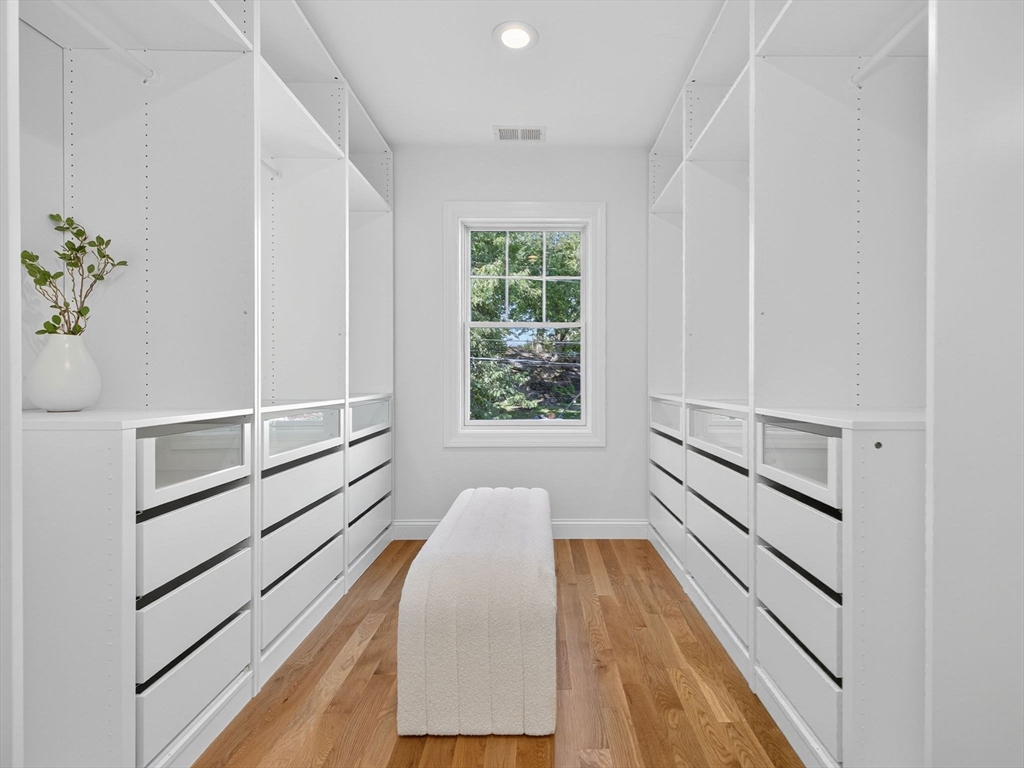 79 Peter Parley Rd