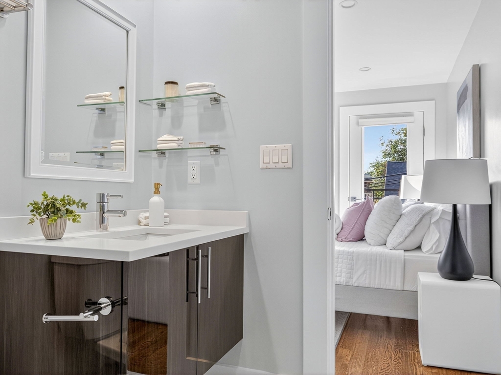 16 Mcbride St # 1
