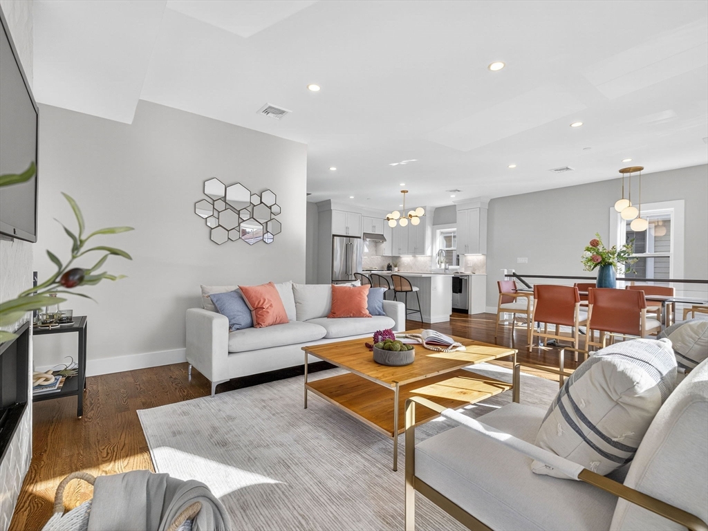 16 Mcbride St # 1