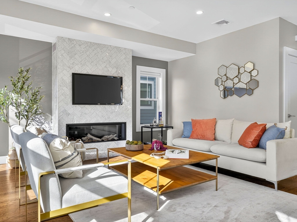16 Mcbride St # 1