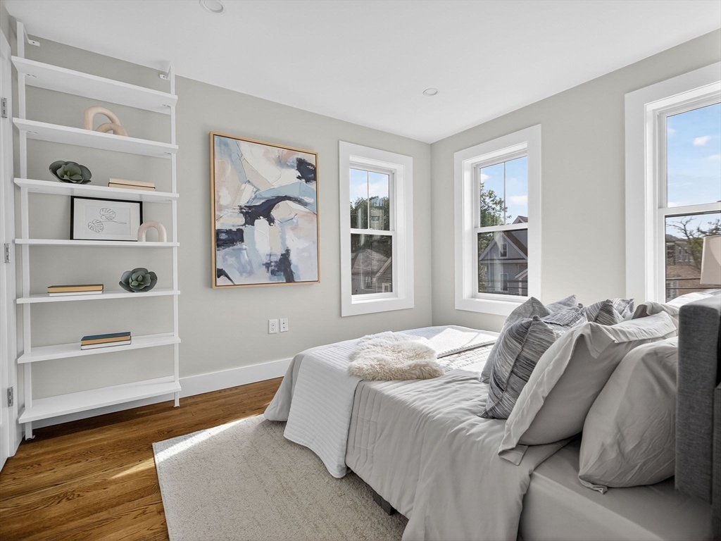 16 Mcbride St # 1