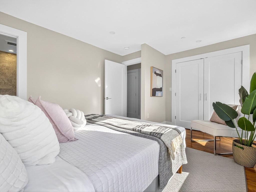 16 Mcbride St # 1
