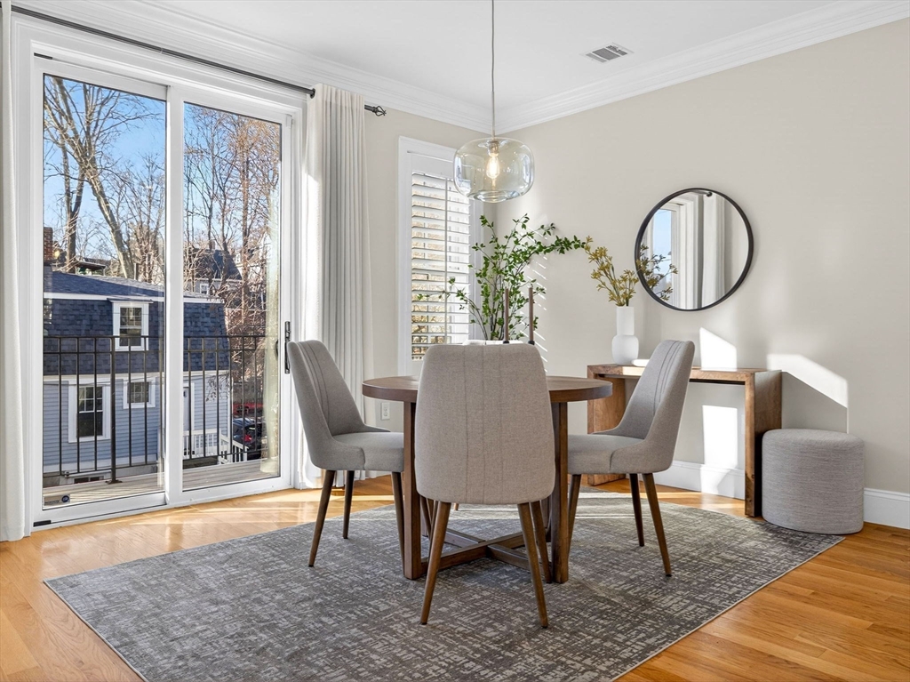 213 Lamartine St # 213A