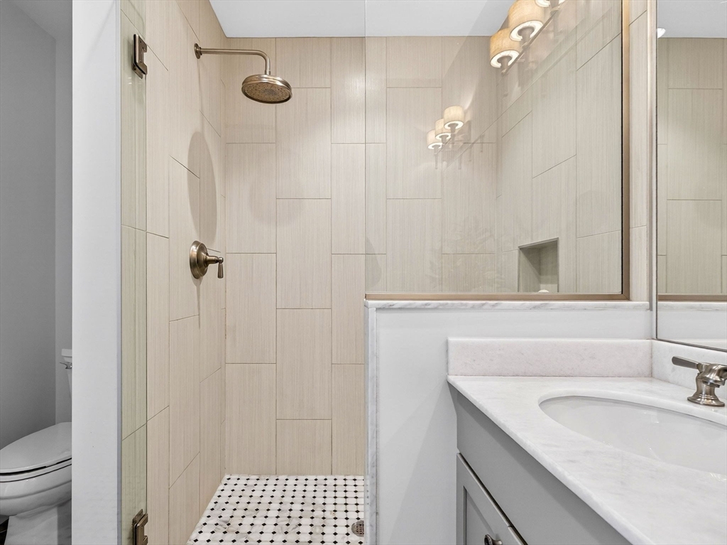 213 Lamartine St # 213A