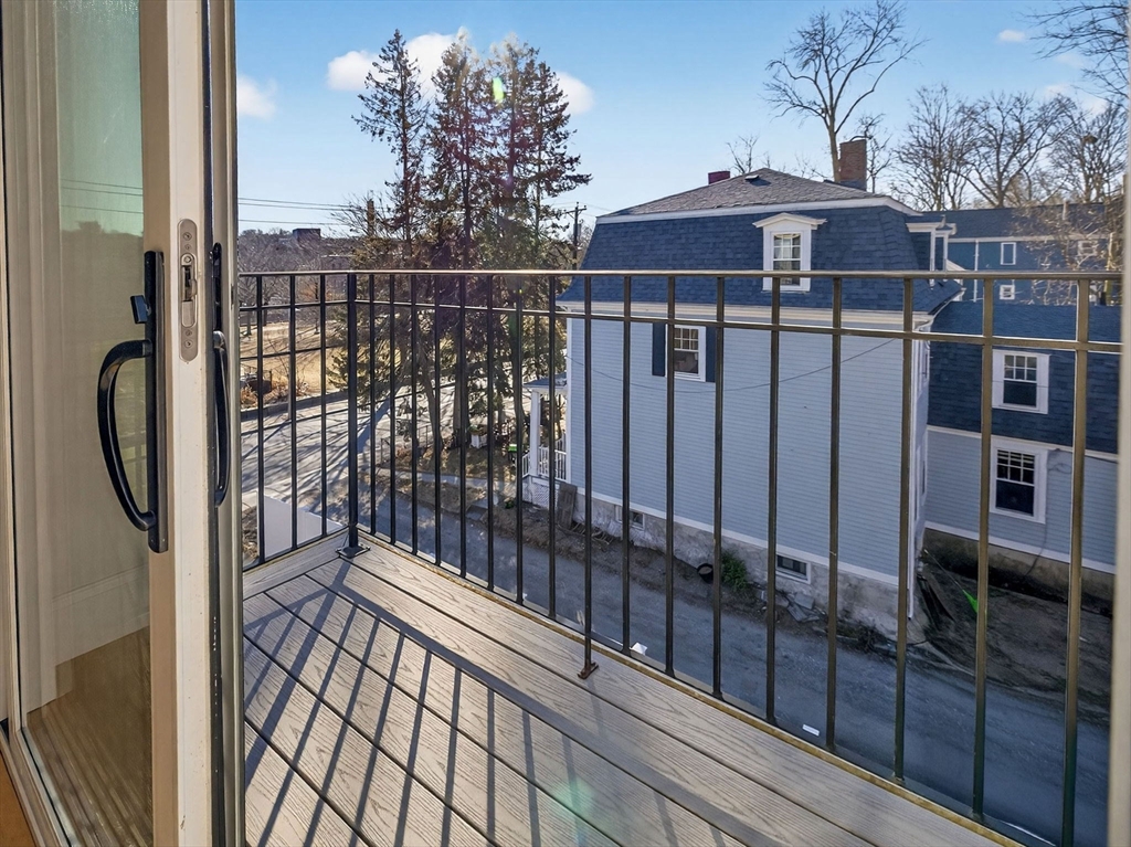 213 Lamartine St # 213A